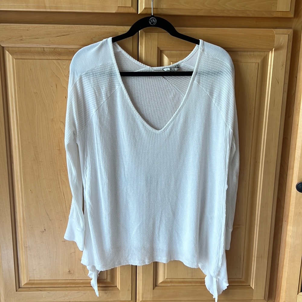 BKE White Waffle Knit Long Sleeve Top - Picture 1 of 6